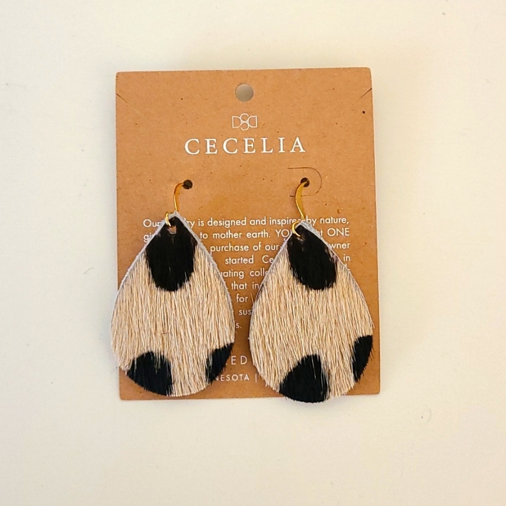 Cecelia small teardrop leopard earrings